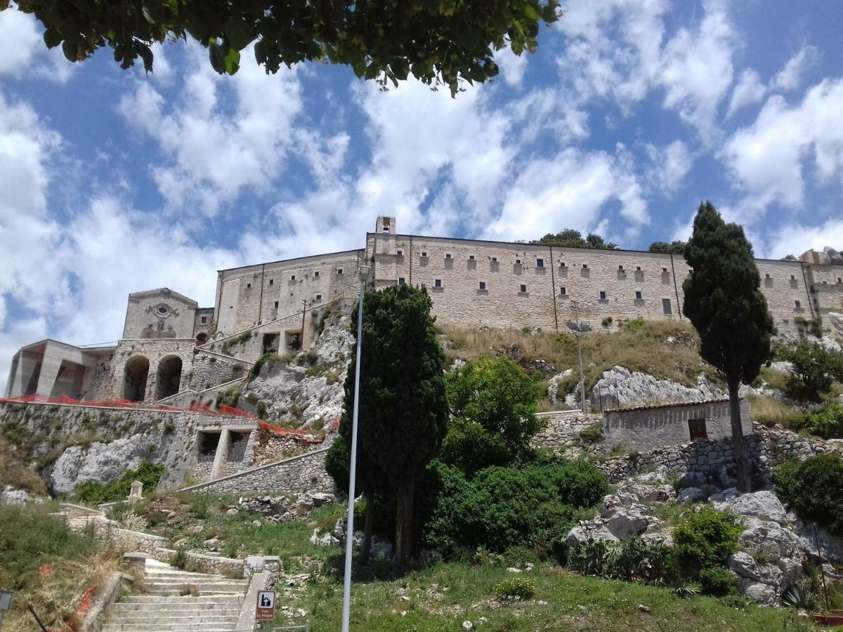 La Casuzza Di Lara Daire Sciacca Dış mekan fotoğraf